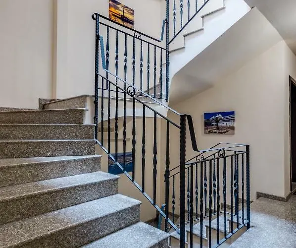 Prestige דירה וארנה