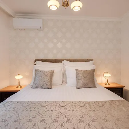 Prestige Central Apartments *